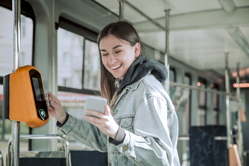 Veículos Autônomos no Transporte Público: Como Essa Inovação Está Mudando as Cidades
